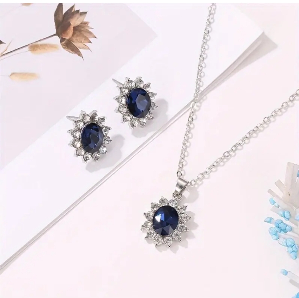 Designer Necklace & Earring Set ( NEW)